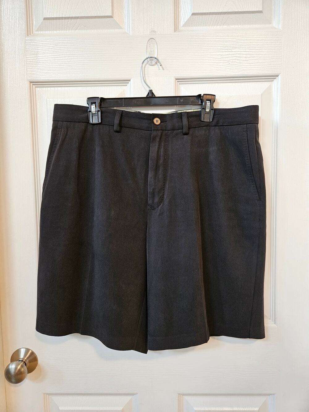 Tommy Bahama Men's Silk Blend Flat Front Golf Shorts Black Size 36 90% Silk